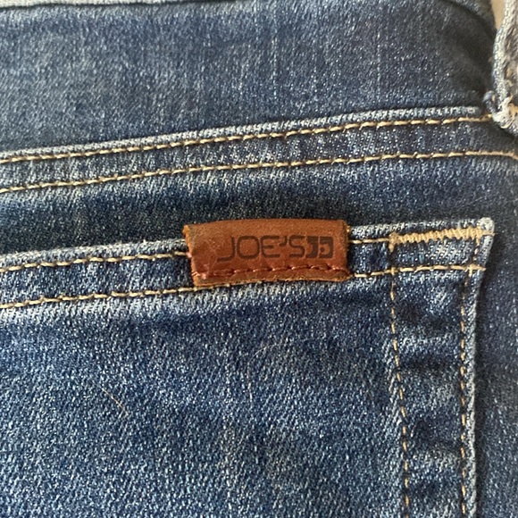 Joes “The Icon” Jeans with frayed bottoms - Picture 6 of 8